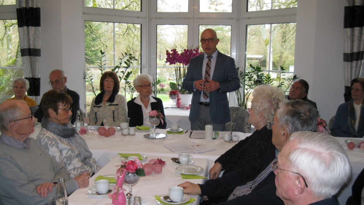 Bürgermeisterkandidat Sebastian Arlt zu Gast bei der Senioren Union